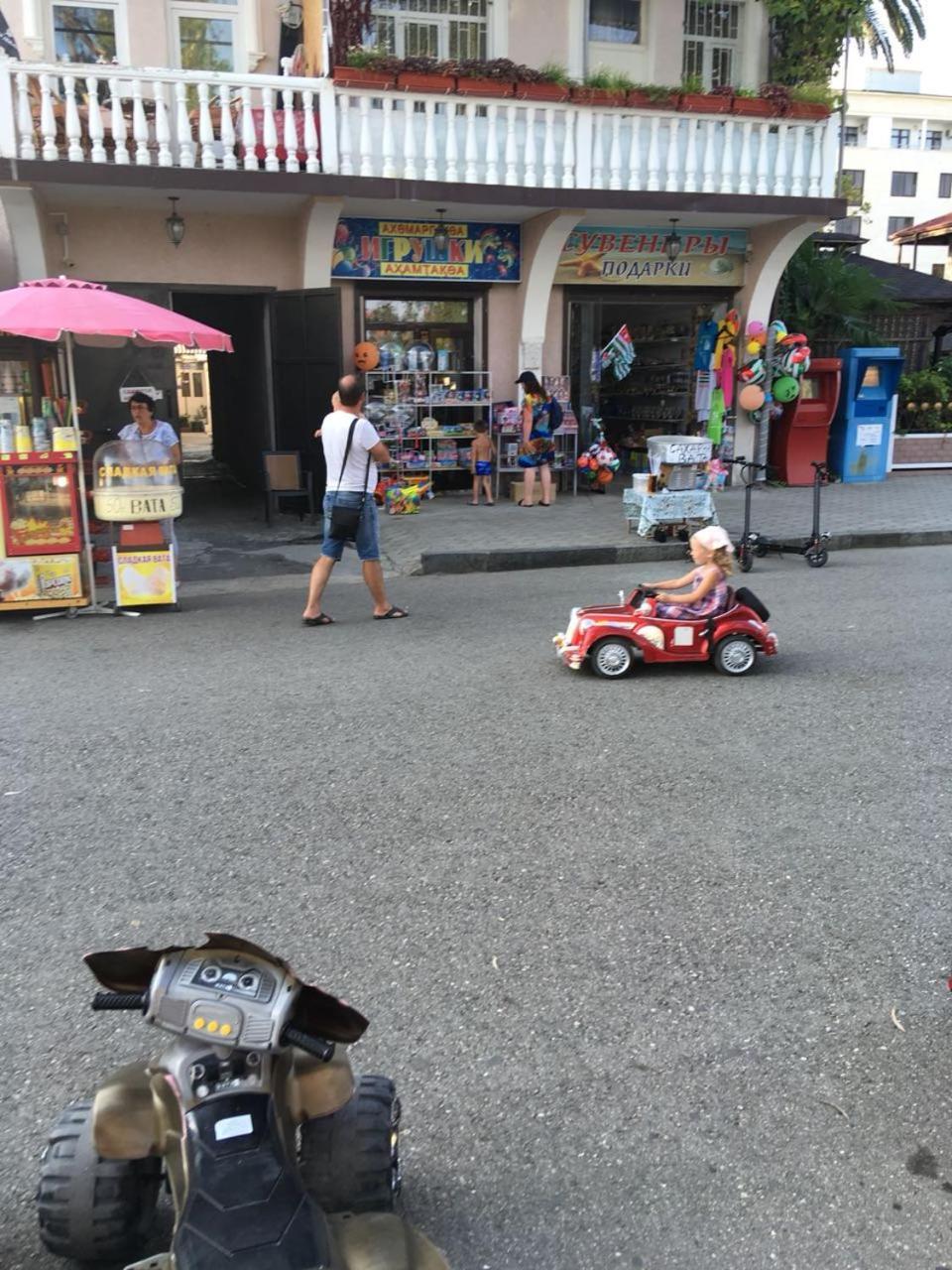 ホテルJohn'S スフミ エクステリア 写真
